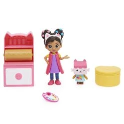 SPIN MASTER Gabby's Dollhouse - Art Studio Set 13 SPIN MASTER Gabby's Dollhouse - Art Studio Set -Kinderspielzeug Verkauf 246016 778988374160 spin master gabby s dollhouse art studio set mit 2 spielzeugfiguren 01
