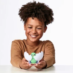 Little Live Pets - Surprise Chick - Vogel Im Ei - Blau 10 Little Live Pets - Surprise Chick - Vogel Im Ei - Blau -Kinderspielzeug Verkauf 247998 630996264522 moose toys little live pets surprise chick einzelpack blau 02